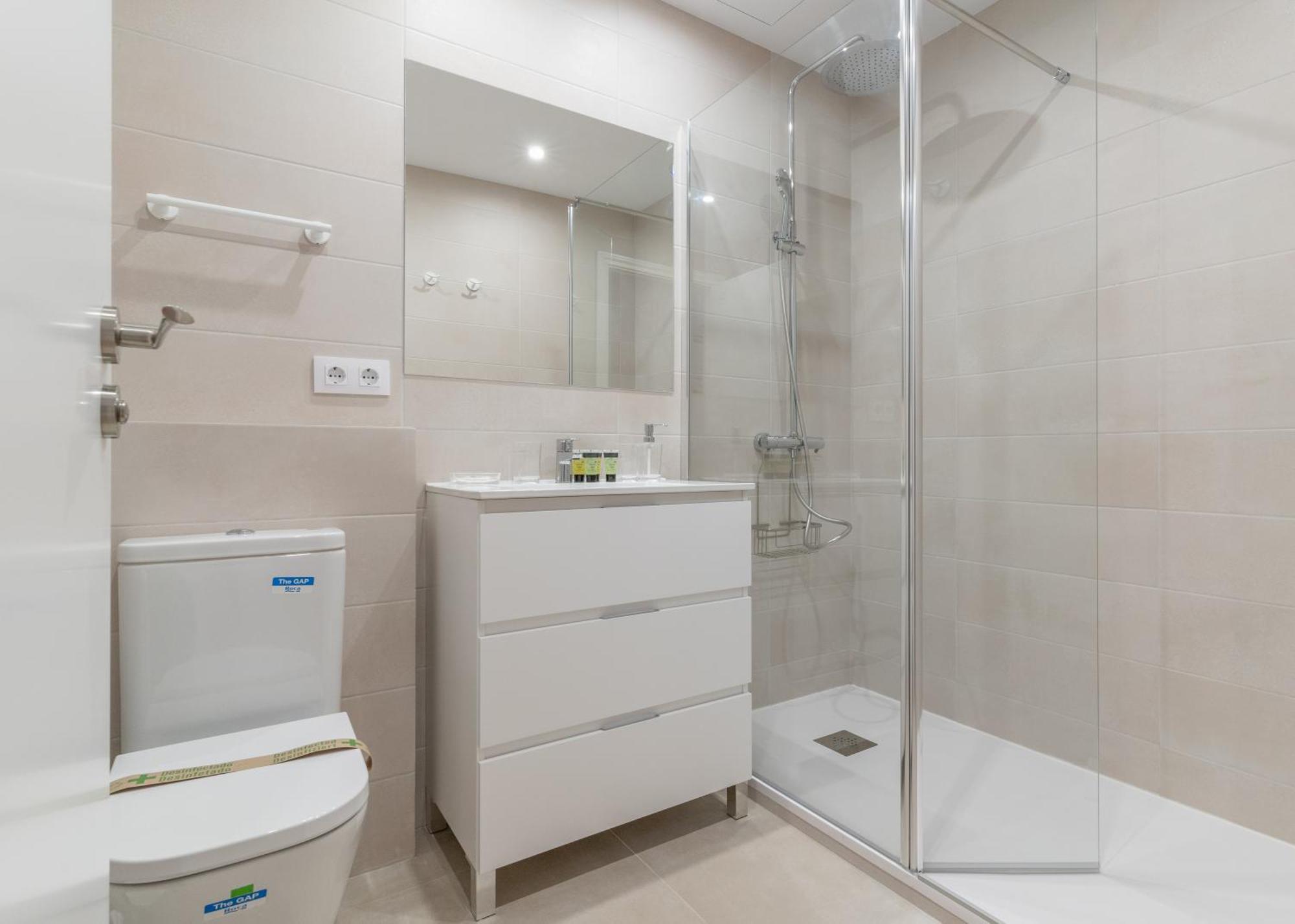 Spacious Central-3Bedrooms 3Bathrooms-Sol Madrid Eksteriør billede